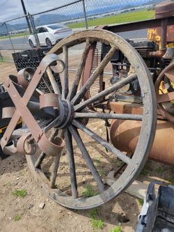 Wagon Wheel Table