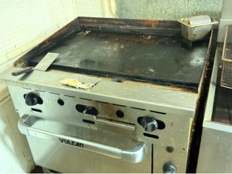 Commercial oven