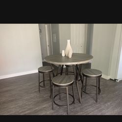 Pub Table