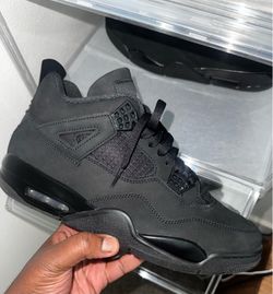 Air Jordan 4 Retro “Blackcat”