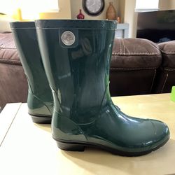 Ugg Hunter Green Rain Boots Size 8 Mid Calf