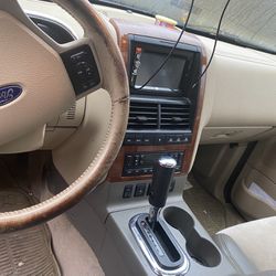 2006 Ford Explorer