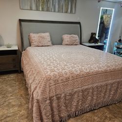 King Bed And Nightstands