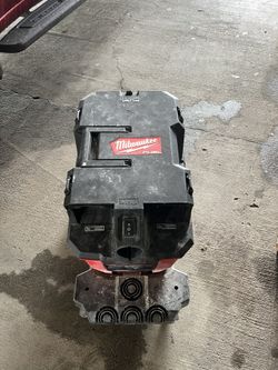 M18 FUEL 6 Gal. Cordless Wet/Dry Shop Vacuum W/Filter, Hose and AIR-TIP 