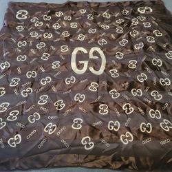 Gucci Scarf 38x38. $200 Pickup In Oakdale 