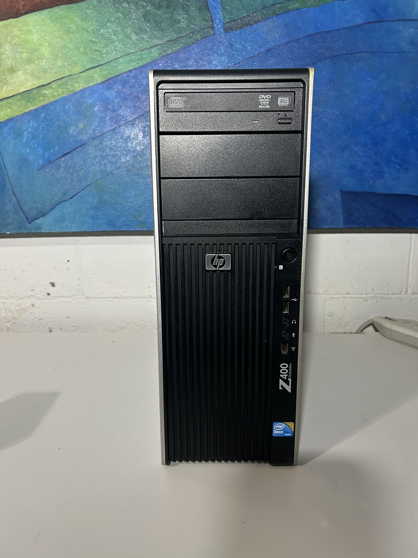 HP Z400 Workstation (Intel Xeon CPU W3565, 32GB RAM, 500GB SSD)