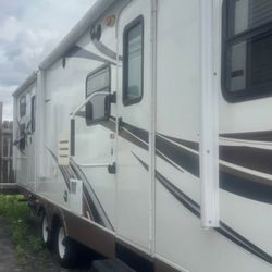  2019  32 Foot Rv