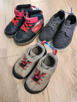Kids size 9 shoes