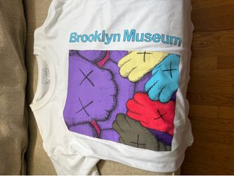 Kaws size L