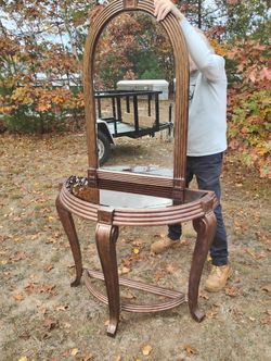 Console Table W Mirror