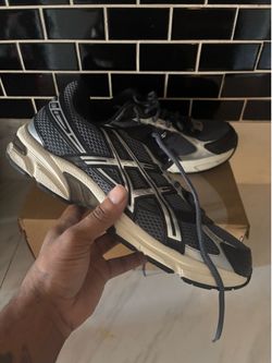asics men size 11