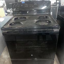 New Black GE Stove