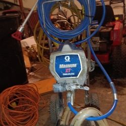 Graco X7 Magnum Paint Sprayer 