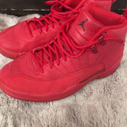 Red Jordan 12 7.5 Men’s