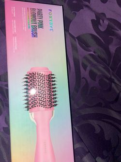 FoxyBae Party Pink Blowout Brush