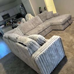 New Sectional Sleeper In Box Buy Now Pay Later $39 Down 