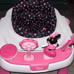Minnie Mouse 