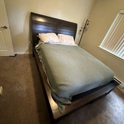 Queen Bed and Dining Table