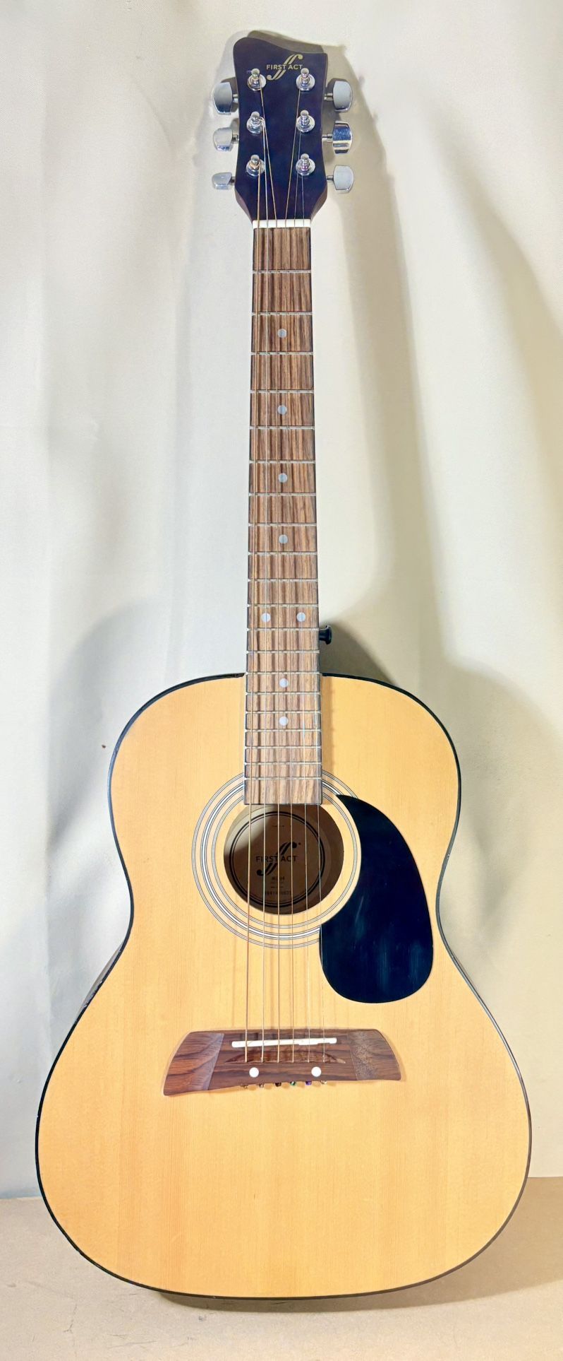 FIRST ACT Acoustic Guitar Model MG394