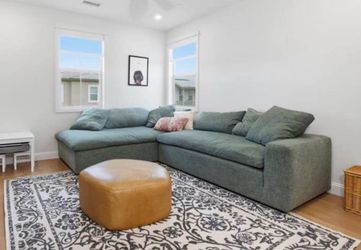 Skylar’s custom couch