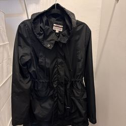 Black Merona women’s windbreaker