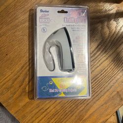 Mini Crafting Iron  Darice Mini Crafting Electric Iron (1pc), White – Ideal for Crafting, Sewing, Quilting and More – Compact and Portable –Great for 