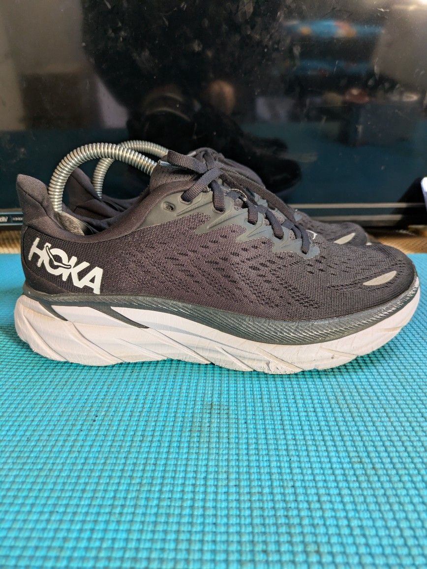Hoka One One Clifton 8 Women’s Size 8B Black Running Shoes Sneakers 1119394