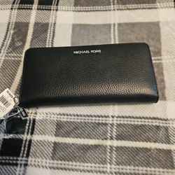 Michael Kors Wristlet