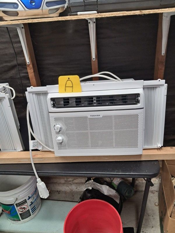 Toshiba Window Air Conditioners