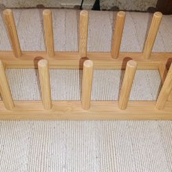 Bamboo 6 plate display holder - drying rack.  See our other great art antiques jewelry sports fishing lures Comics VHS movies Collectibles Furniture n
