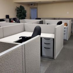 ✨ Office Cubicles / Workstations for Sale – Great Condition! ✨