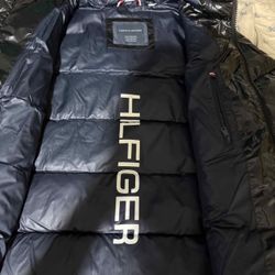 New Tommy Hilfiger Puffer Size Medium 