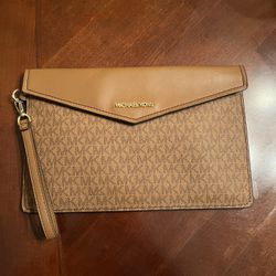Mk Handbag/ Wallet