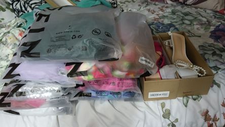 Ropa Nueva De Shein 2 Pares De Sandalias Todo Por $40.00