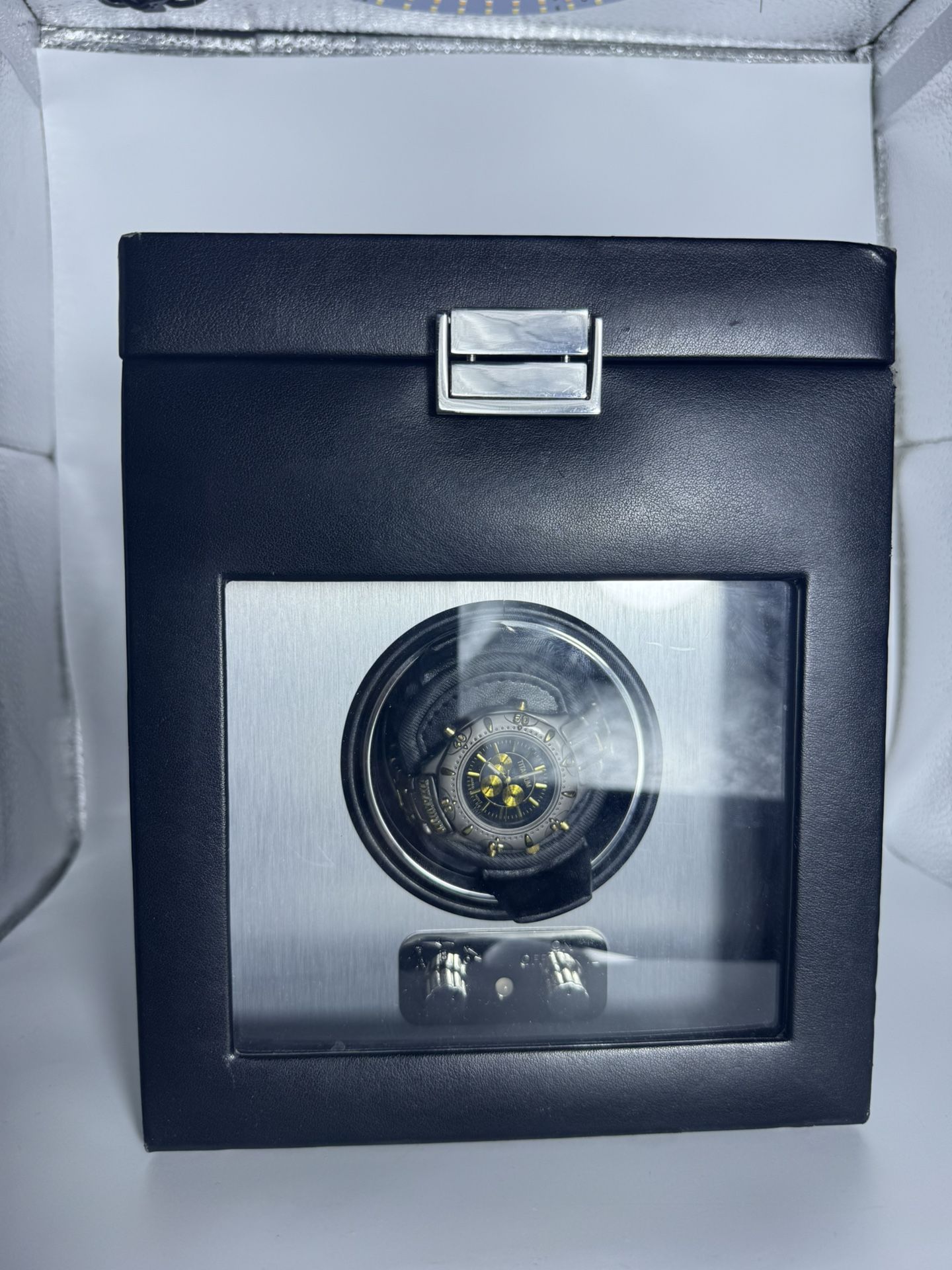 WOLF Single Watch Winder Black Leather Automatic Watch Rotator Display Window