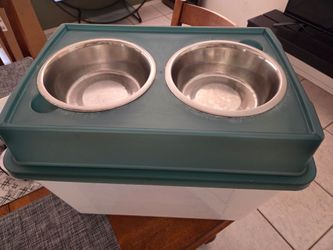 Elevated Dog Bowl Set