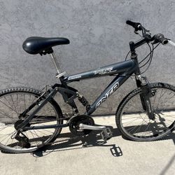 Anza pulse triple pivot Bike