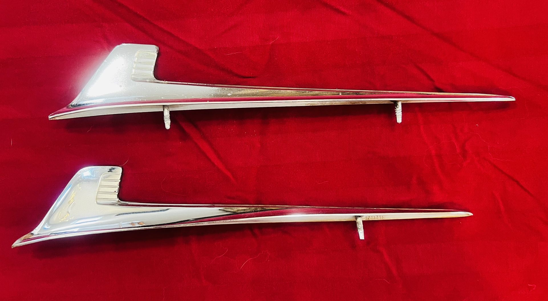 1954 Chevrolet Bel-Air Fender Ornaments Side Markers Pair