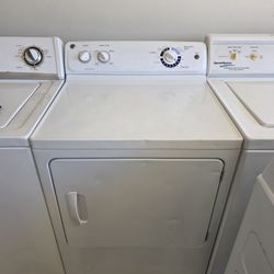CLEAN GE Dryer 