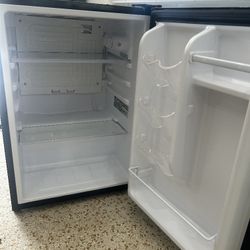 Medium Mini Fridge