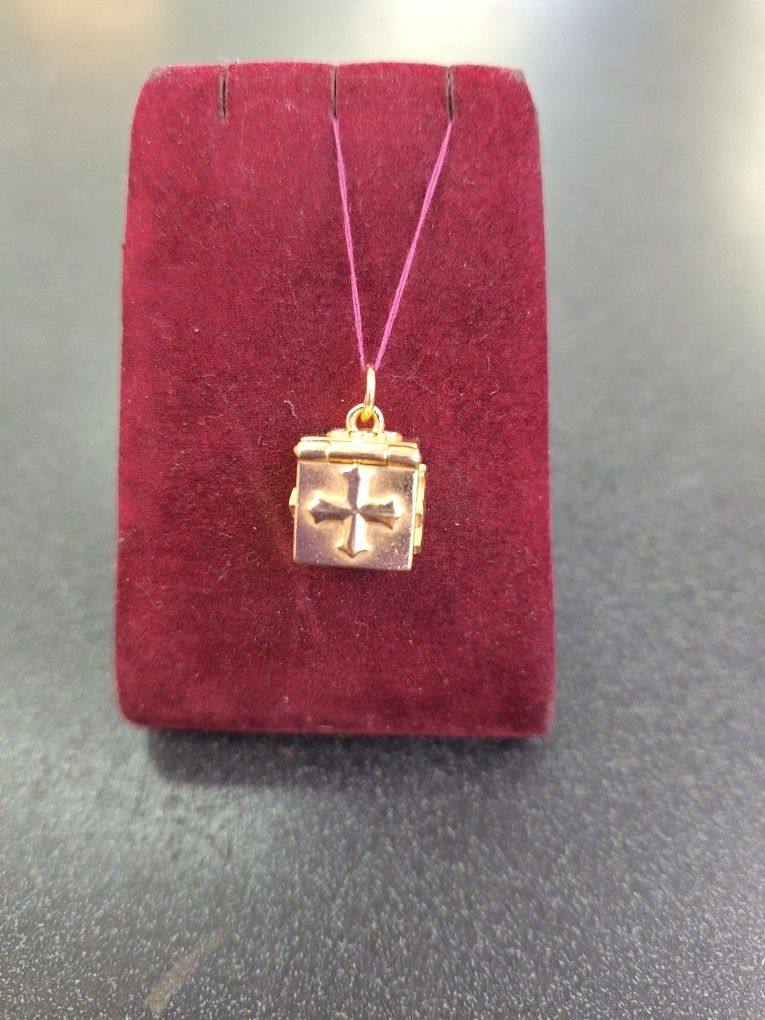 James Avery 14kt Retired Prayer Box