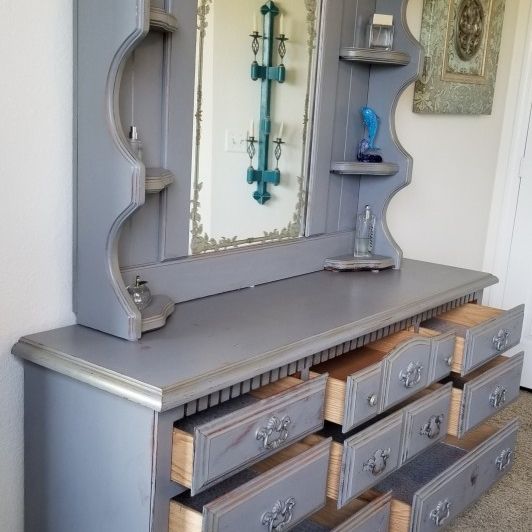 Advantage Dresser