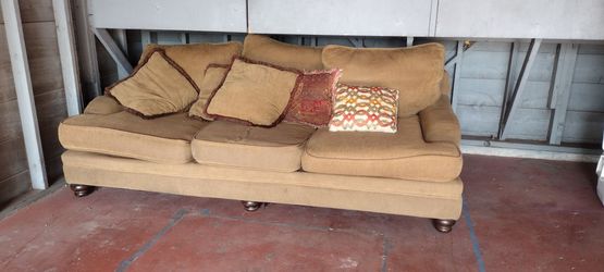 FREE SOFA