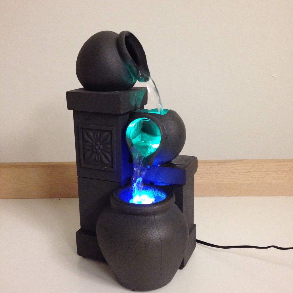 Color changing lights water fountain
