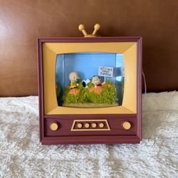 2026 Peanuts Snoopy Musical TV Water Globe SnoMotion Walgreens Halloween NEW