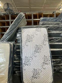 Deluxe brand twin size sales
