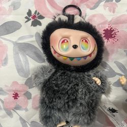 Labubus 