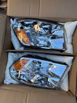 09-17 Dodge Ram 1500/ 2500/ 3500/ 4500/ 5500, Chrome With Amber Headlights