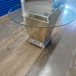 Z Gallerie Dining Table