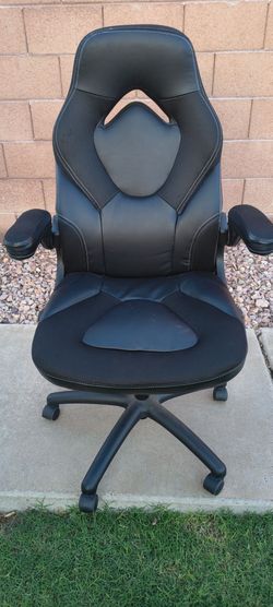 Black Racing Style Gaming Chair